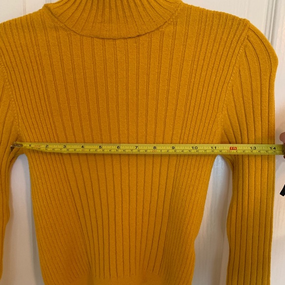 UO Cooperative Cindy Ribbed MockNeck Sweater Small - Picture 3 of 5